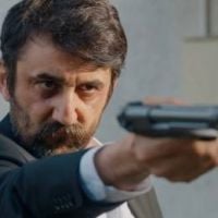 ' H Ø Ø L I G Λ И.